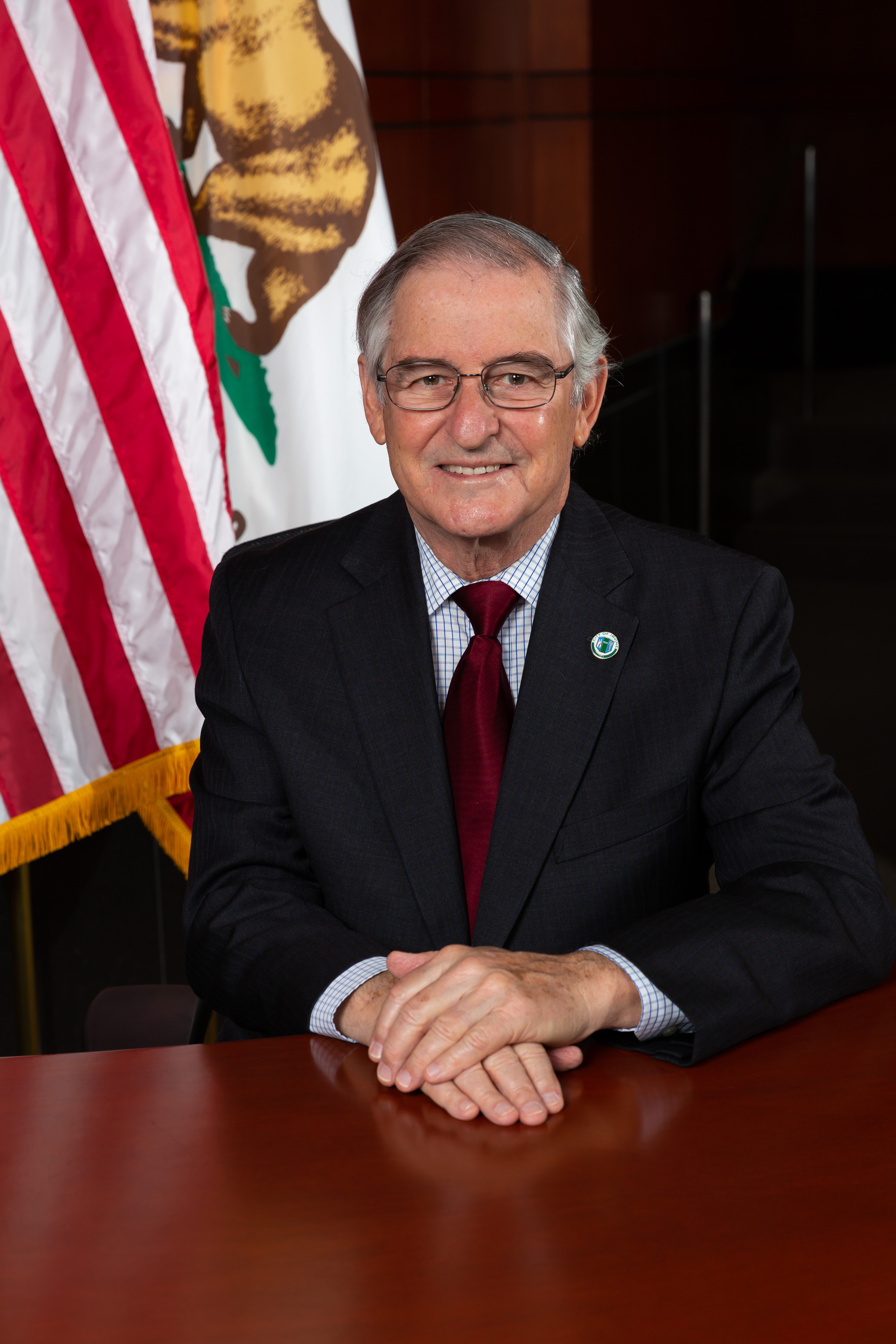 Official Irvine City Council photo of Larry Agran.