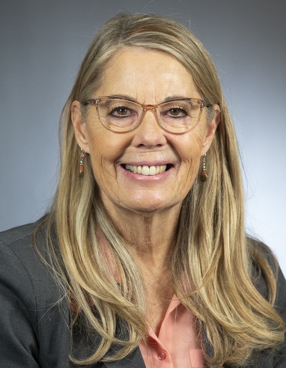 Photo of Shelly Christensen