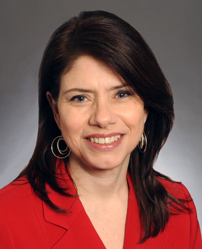 Photo of Kari Dziedzic