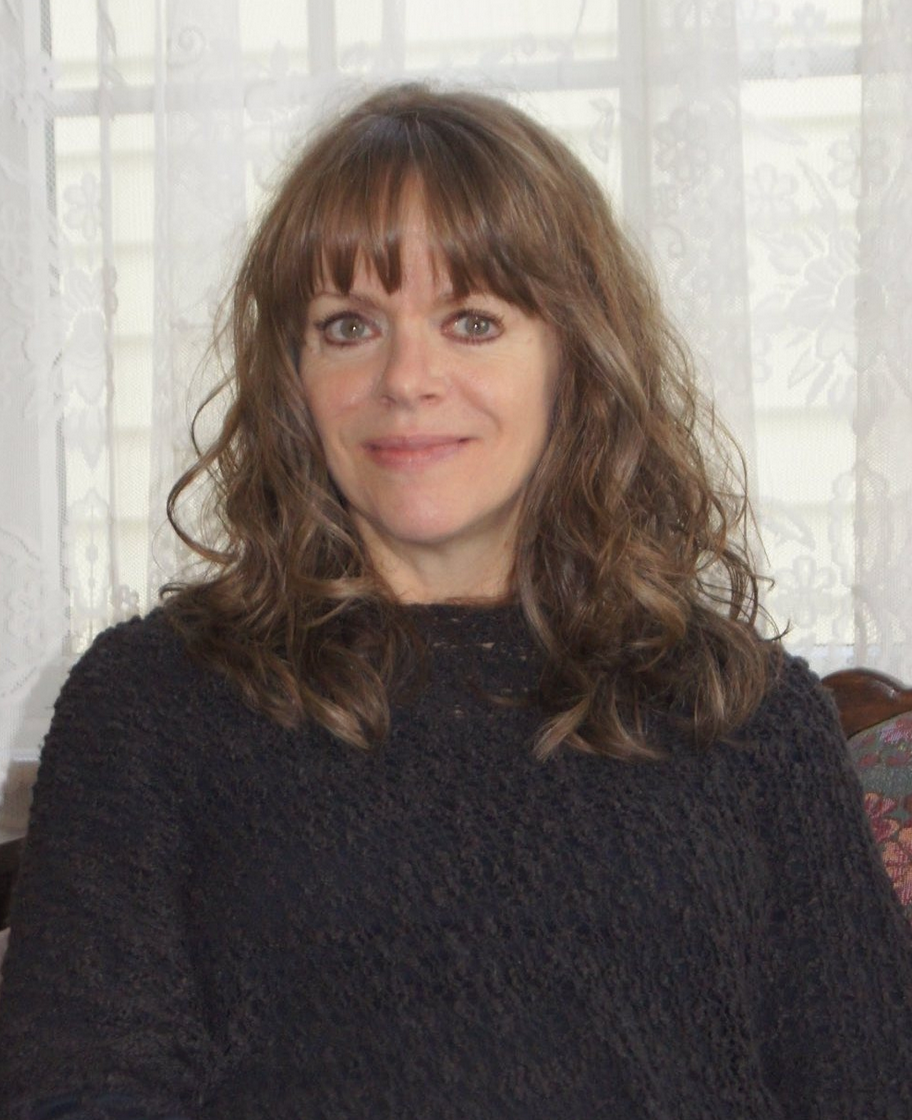 Photo of Lisa Hanson