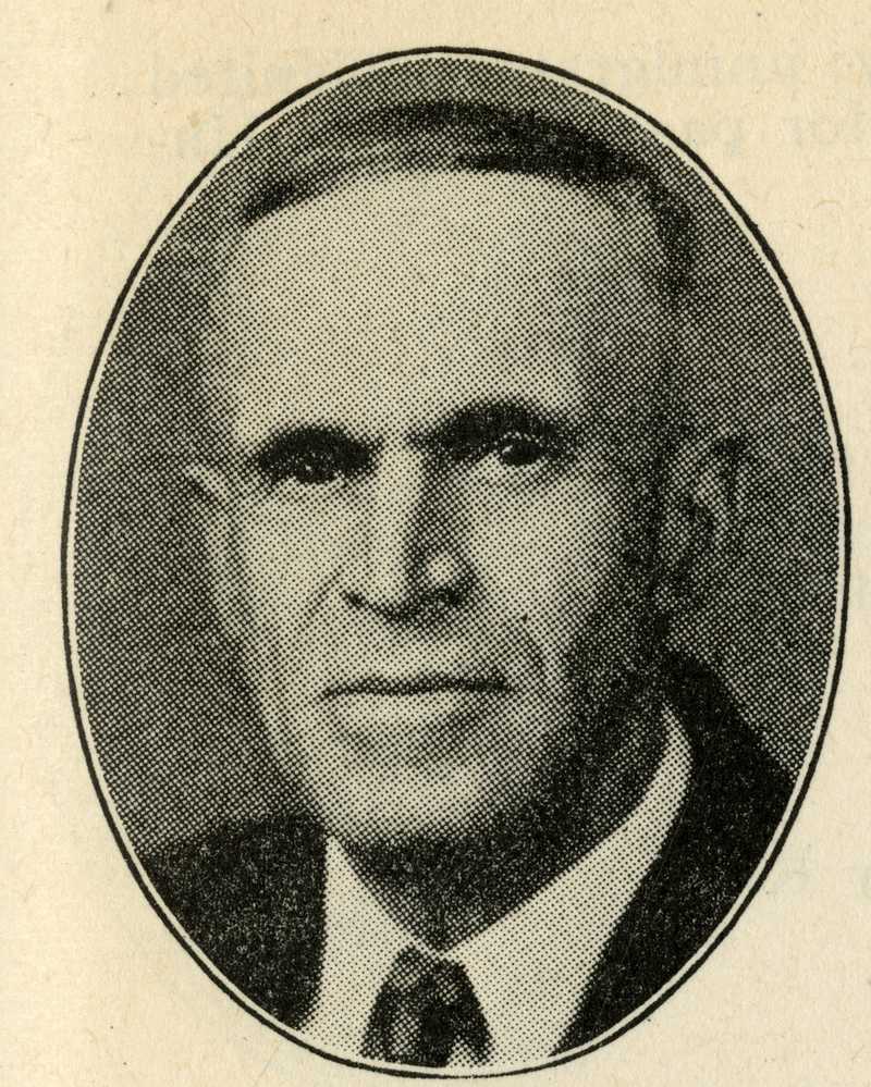 Photo of Harvey Hillier