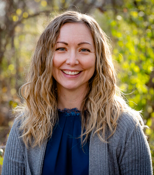 Photo of Heather Holmes