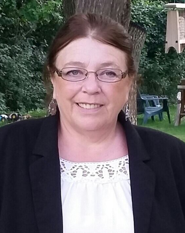 Photo of Susan Larson