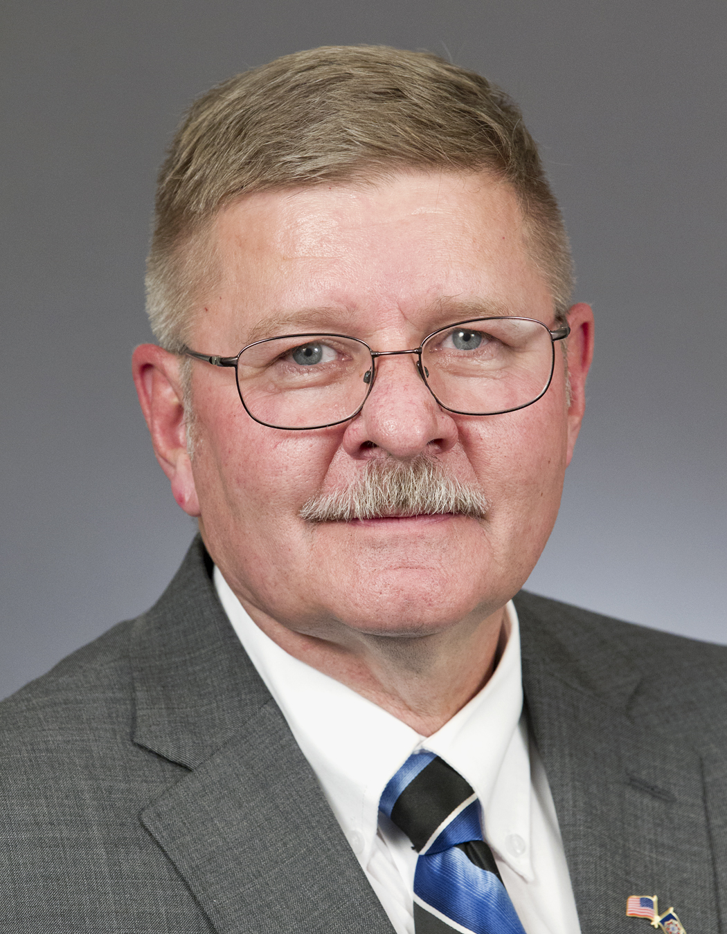 Photo of Dale K. Lueck