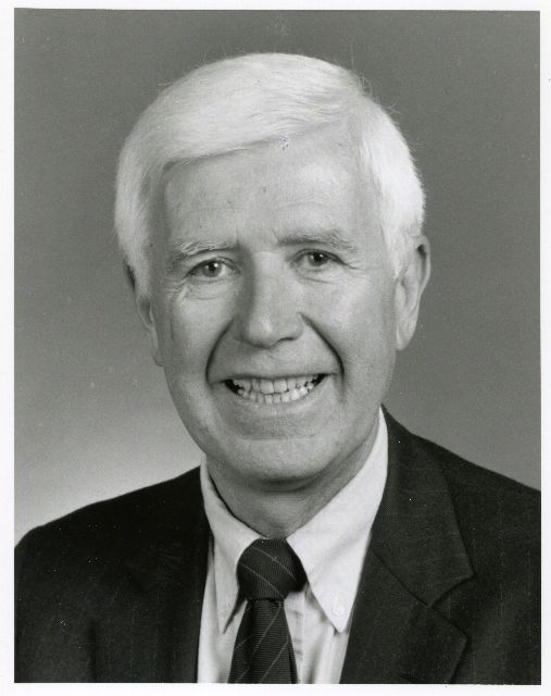 Photo of Edward Oliver