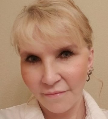 Photo of Jenny Rhoades