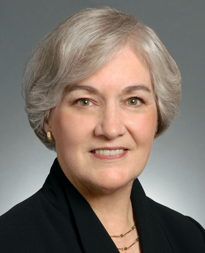 Photo of Sandy Rummel