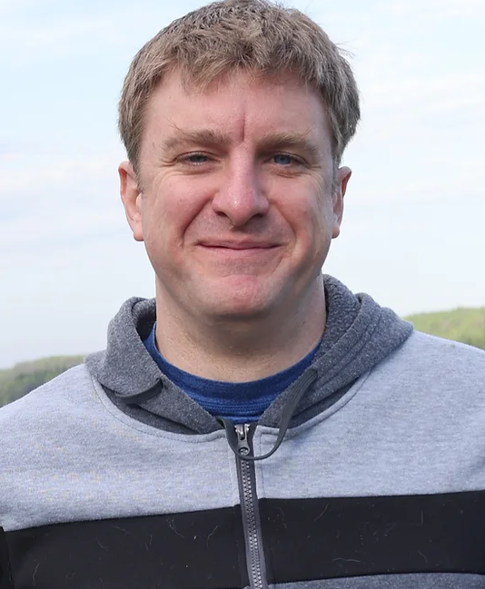 Photo of Aron Schnaser