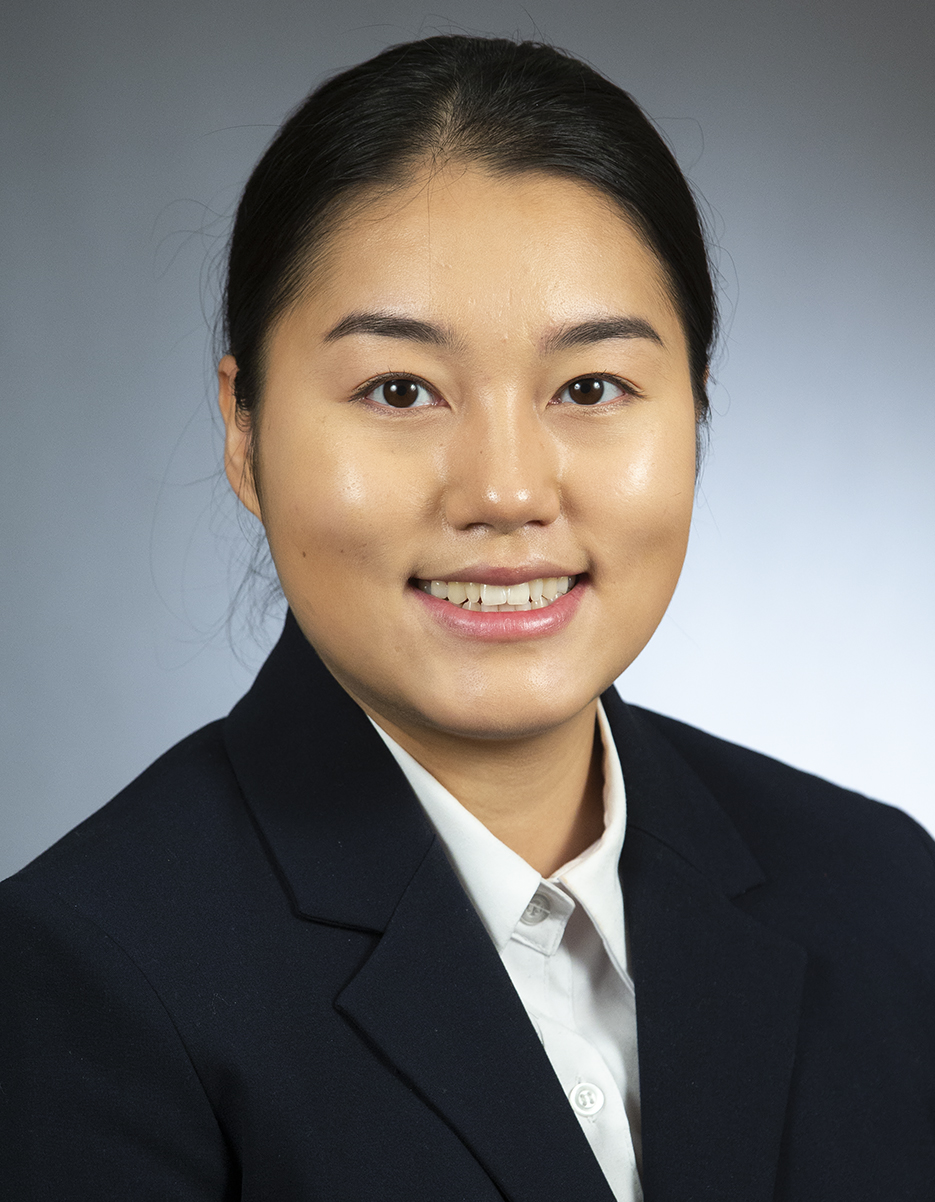 Photo of Samantha Vang